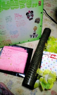 �j������